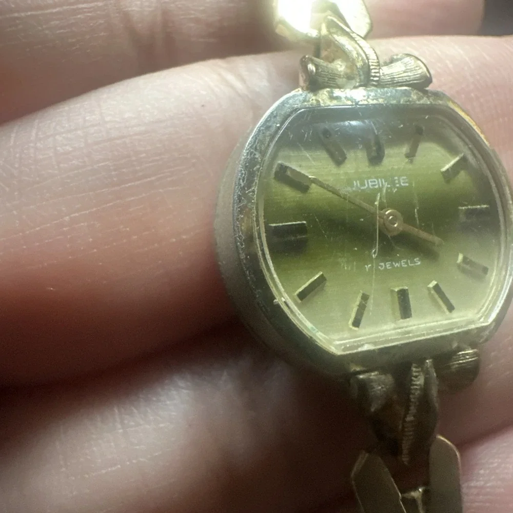 Vintage‎ Jubilee 17 JEWEL Manual Wind Green Dial 20mm Ladies Watch For Repair